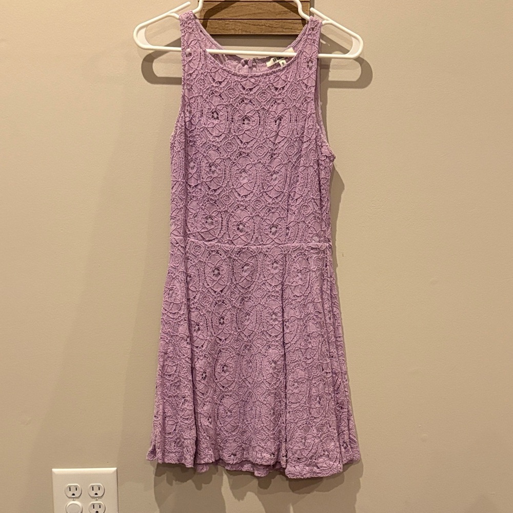 BB Dakota Lilac Lace Sleeveless Dress